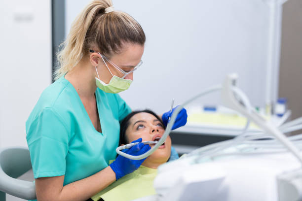 Best Emergency Tooth Extraction in Delshire, OH